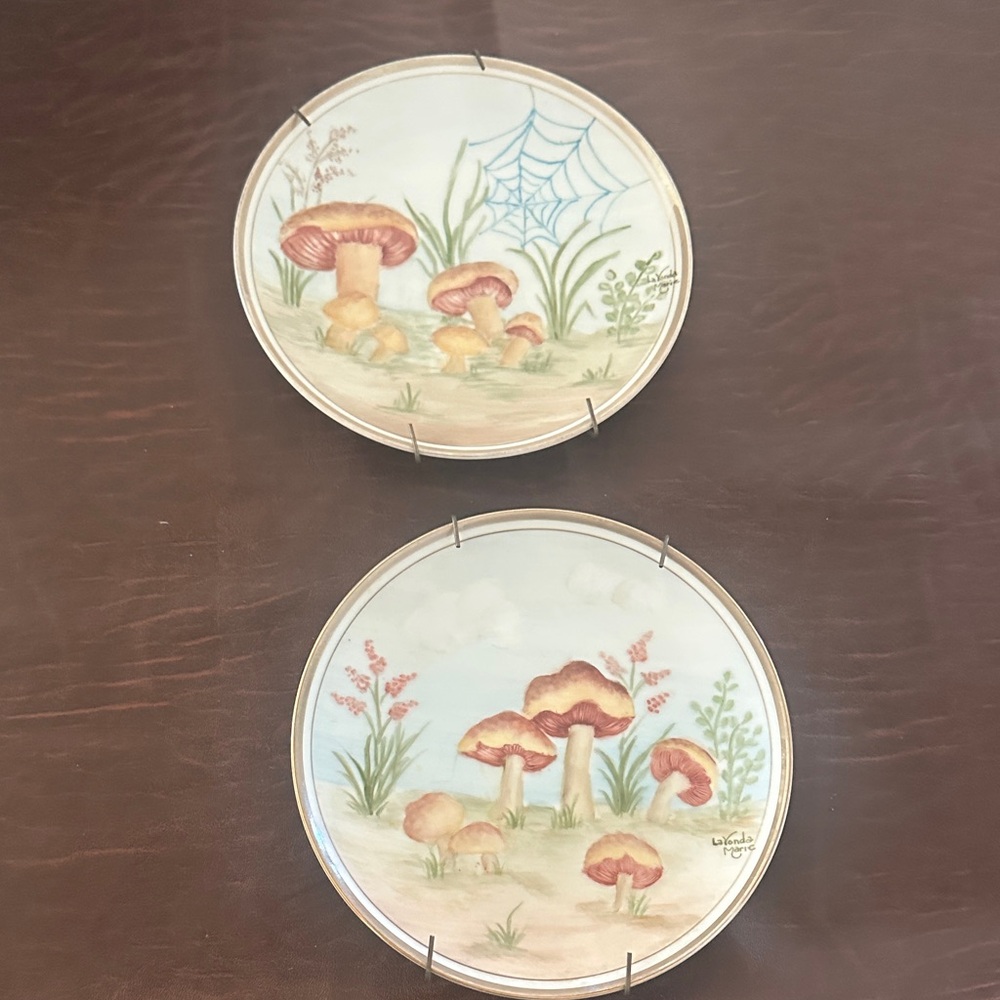 Vintage Mushroom Decorative Plates